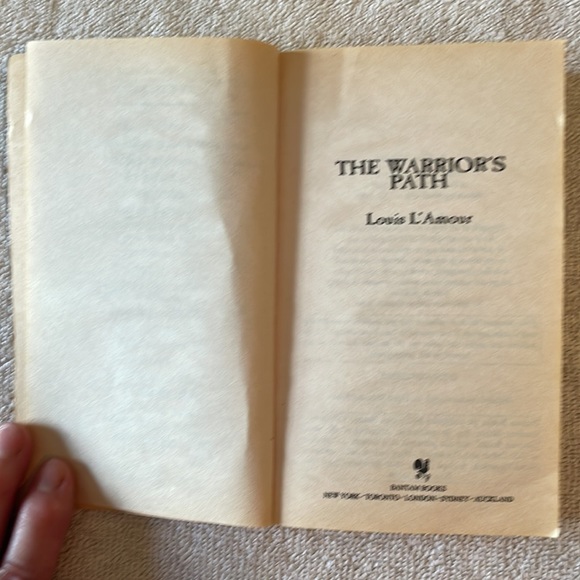 📚2/$6  2-Book Bundle Louis L’Amour : The Sacketts Series - Picture 8 of 16